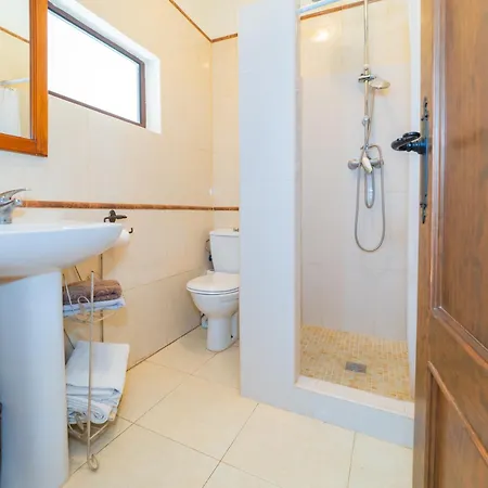 Cubo's La Cimada 3 Bed&breakfast Guest house